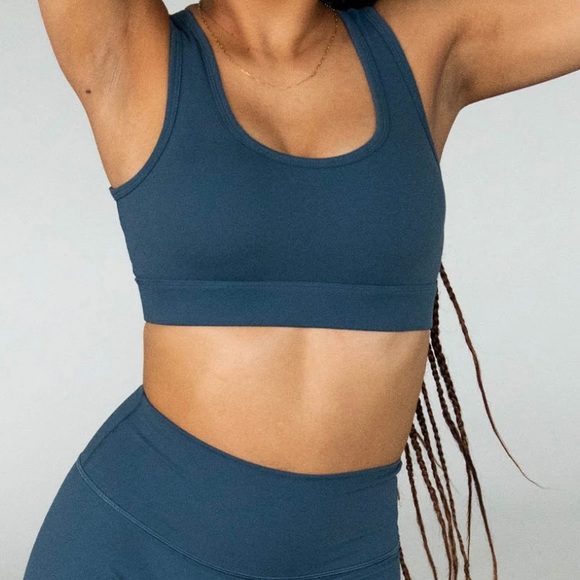 Azurfit set - bike shorts and sports bra - Picture 3 of 3